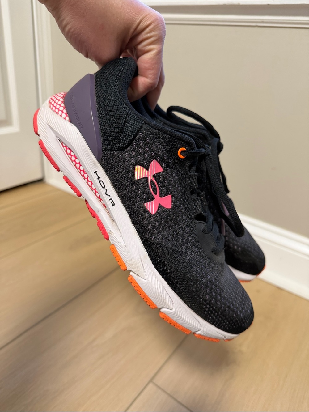 Women’s Under Armour HOVR Running Shoes, size 7.5
